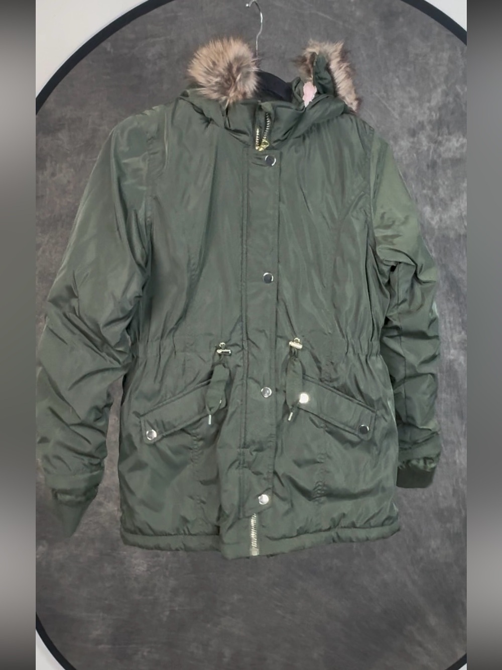 Member’s Mark Girls Parka Jacket 14/16 (L) | Olive Green Faux Fur Hood Coat - Picture 3 of 10